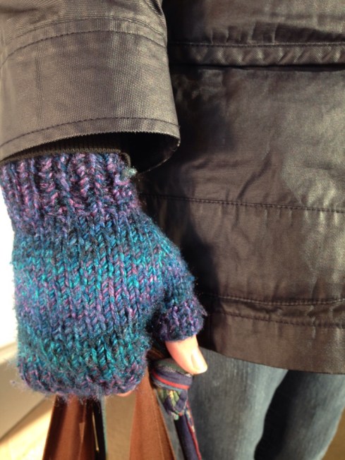 Chunky Fingerless Mitts -- Free Pattern from Alaska Knit Nat