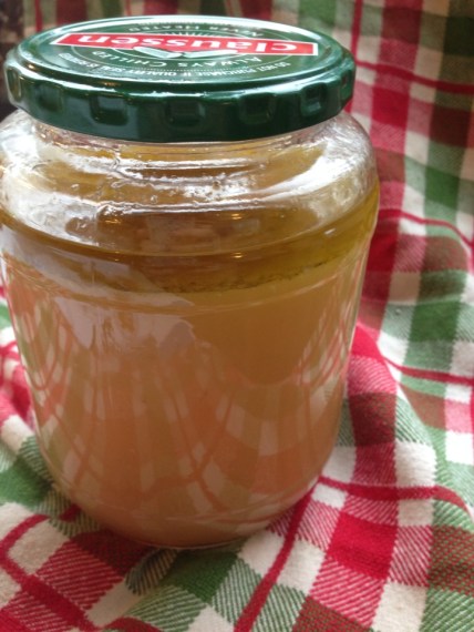 Easy Homemade Chicken Stock