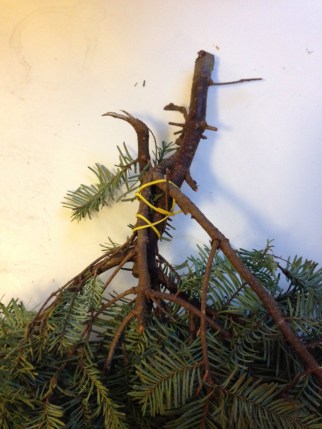 DIY Festive Door Decoration from Alaska Knit Nat