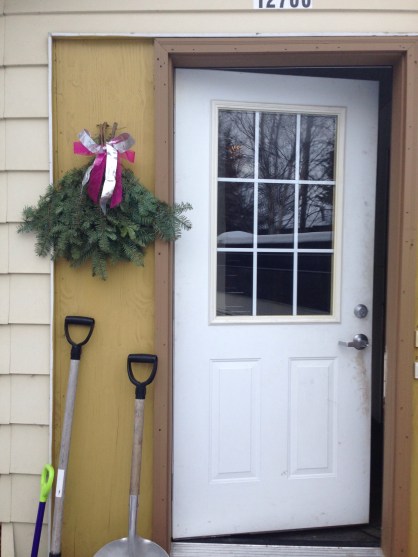 DIY Festive Door Decoration | No. 3 on Alaska Knit Nat's DIY Holiday Craft Guide