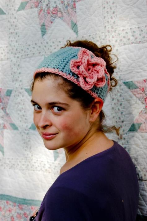 Tapered flower headband | A Free Crochet Pattern from Alaska Knit Nat