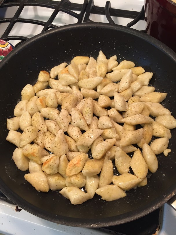 Harvesting Anchorage: Spruce tips | Alaskaknitnat.com