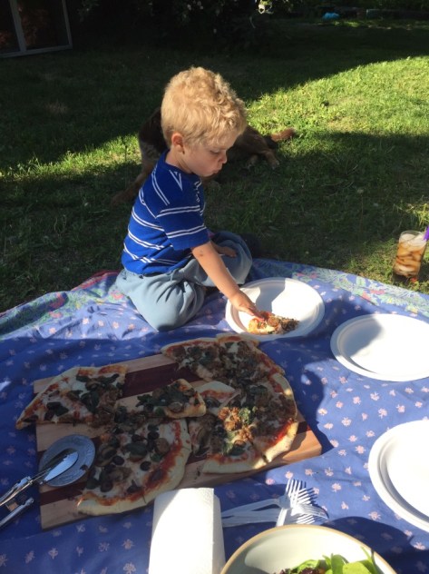 Pizza on the grill | A simple recipe from Alaskaknitnat.com