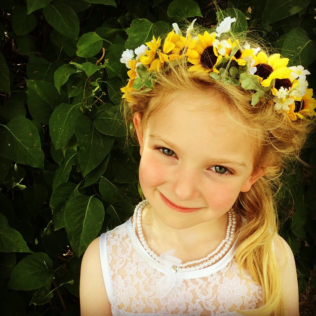 DIY Fairy Flower Crown | A video tutorial from alaskaknitnat.com