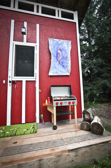Tiny Anchorage Living: a backyard dream house