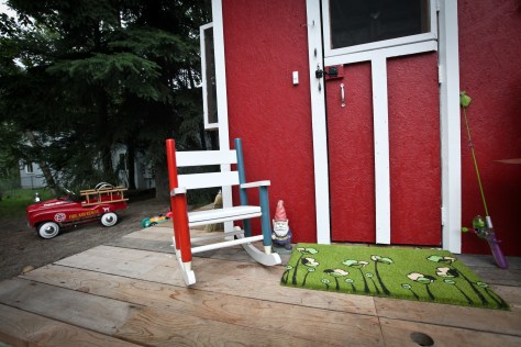 Tiny Anchorage Living: a backyard dream house