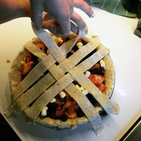 Harvesting Seattle: Blackberry Peach Pepper Pie | An adaptation from Alaskaknitnat.com