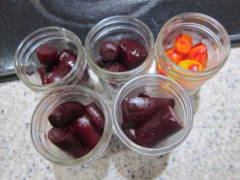 Harvesting Anchorage: Pickling and canning beets in Alaska | A great step-by-step tutorial by the Alaska Urban Soil Project