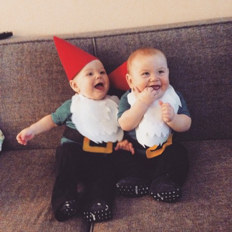 Super quick baby gnome costume | a DIY Halloween craft from alaskaknitnat.com.