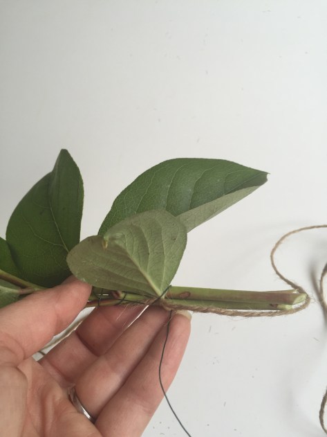 DIY fresh garland | Follow this simple tutorial so you can decorate your home with fresh greens all year long. Alaskaknitnat.com