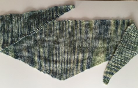 Feather-light triangle scarf | An easy knitting pattern by  Leah Michelle Designs, featured on Alaskaknitnat.com