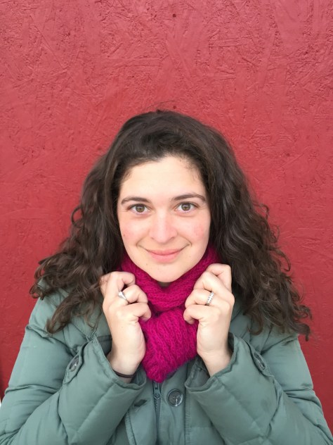 Reversible chevron scarf in fuchsia | A free pattern by Debbie Seton and featured on Alaskaknitnat.com