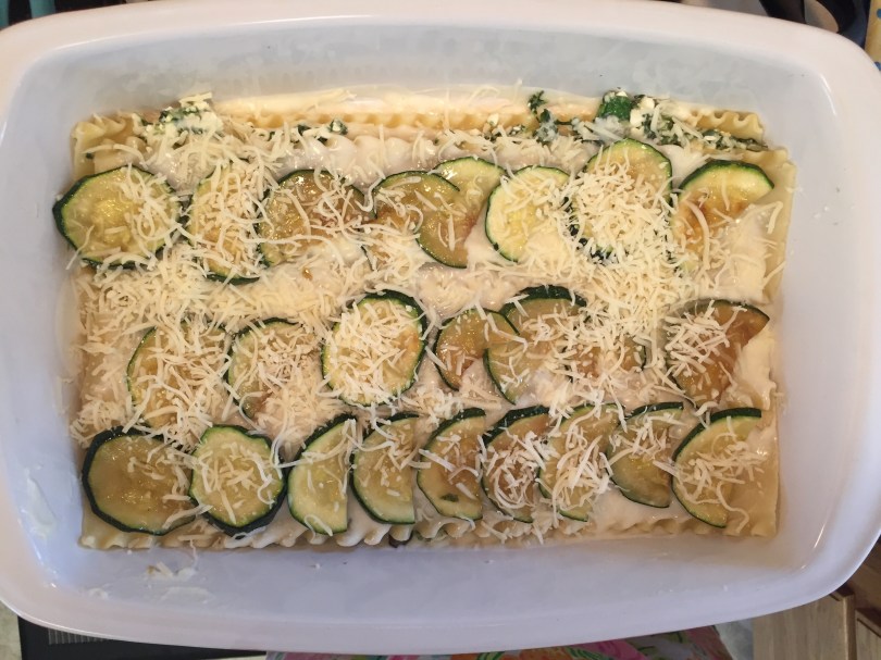 White vegetarian lasagna with spinach, zucchini and wild porcini mushrooms | a rich, flavorful dinner from Alaskaknitnat.com