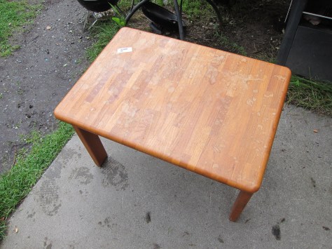 Furniture Facelift | How to refinish a thrift store table from alaskaknitnat.com