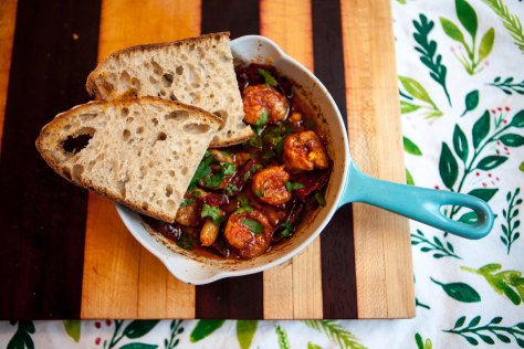 Gambas - shrimp with garlic, paprika and chilis | A recipe by alaskaknitnat.com