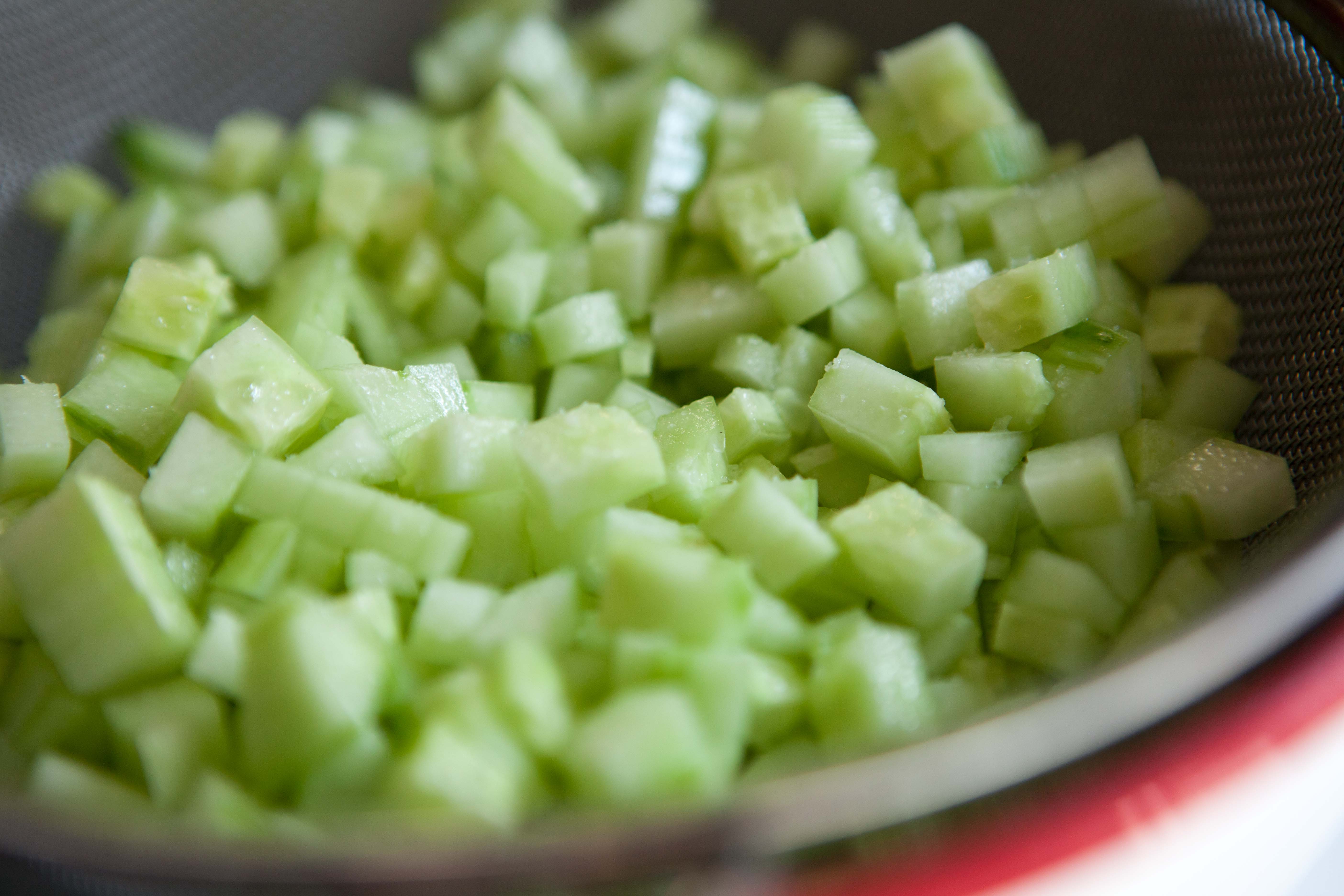Cucumber sandwiches || A delightful recipe from Alaskaknitnat.com